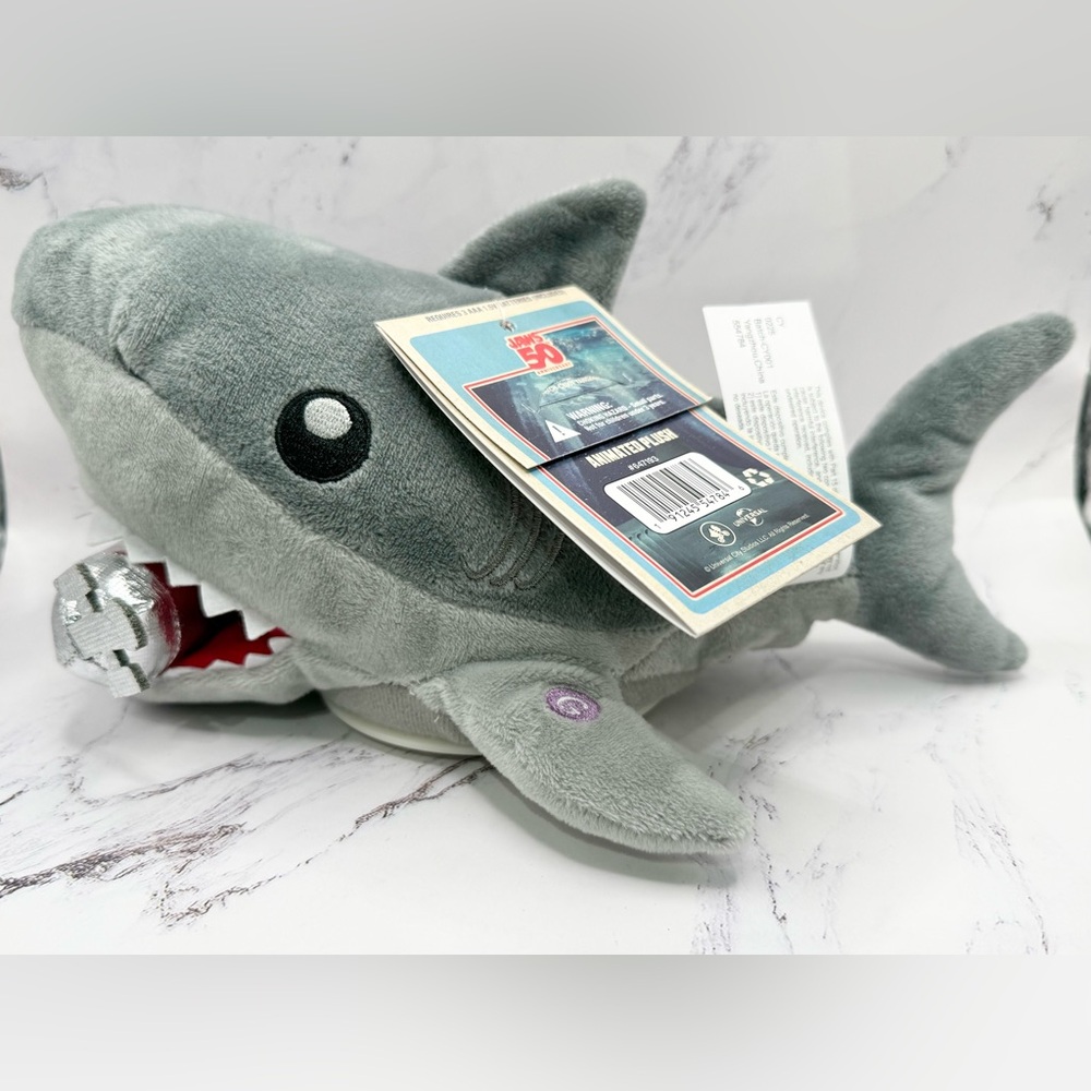 Universal Studios Jaws 50th Anniversary Motion & Musical. Plays Theme Song NWT !